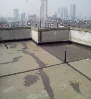 双辽漏水维修 楼顶漏水是什么原因，楼顶漏水维修方法是什么?